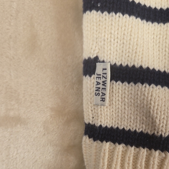 Liz Claiborne Ivory and Navy Striped Knit Top - Picture 10 of 10